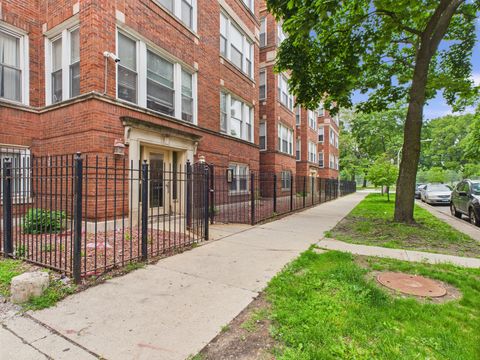 Photo of 1729 E 67th Street #2E, Chicago, IL 60649 (MLS # 12393075)