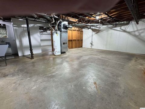 Tiny photo for 1700 Washington ST, Quincy, IL 62301 (MLS # 12656467)