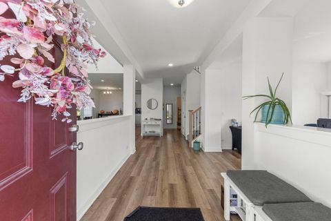 Tiny photo for 110 Easton Drive, Gilberts, IL 60136 (MLS # 12469440)