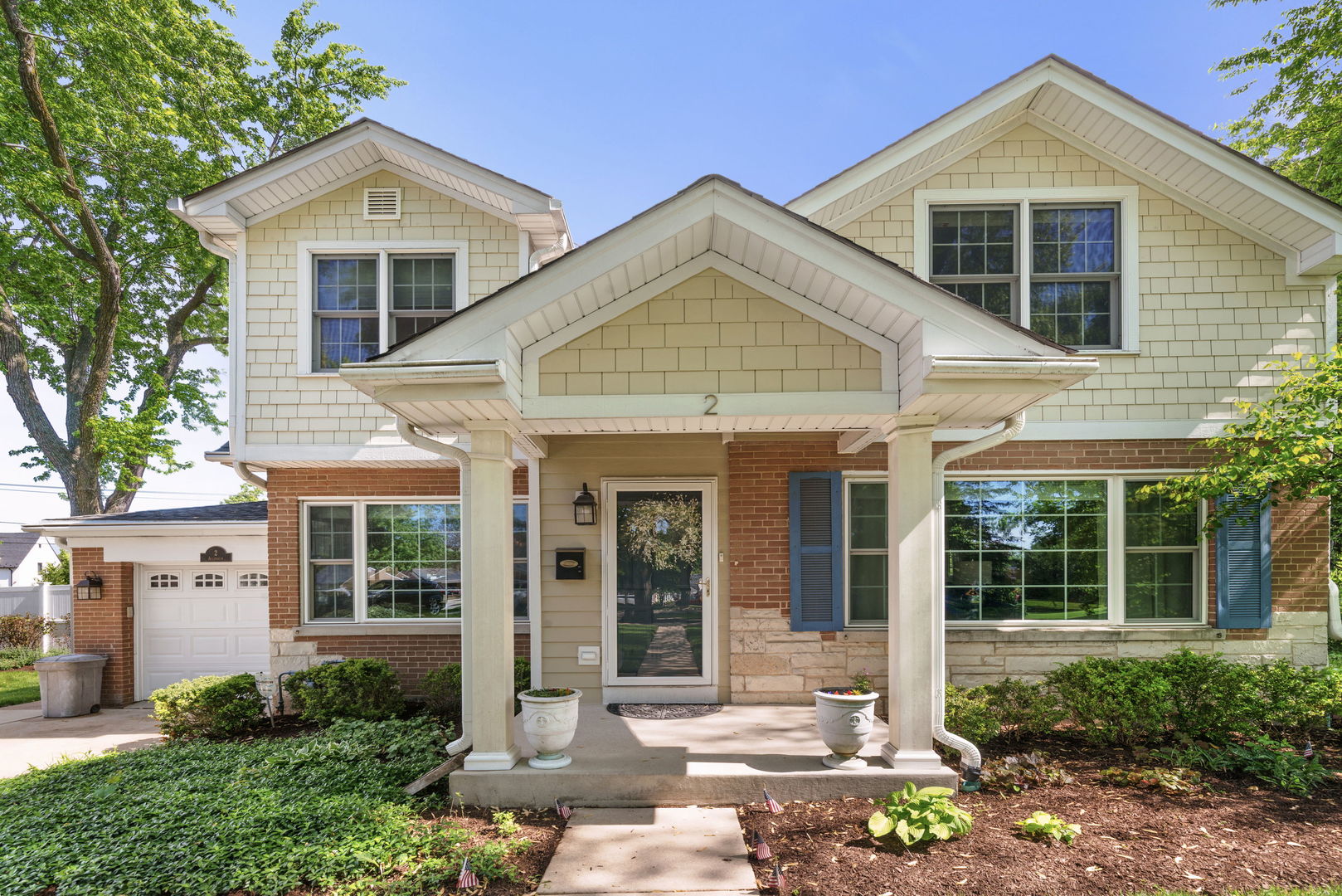2 Algonquin Road
