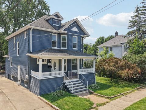 Tiny photo for 325 4th Street, Waukegan, IL 60085 (MLS # 12480132)