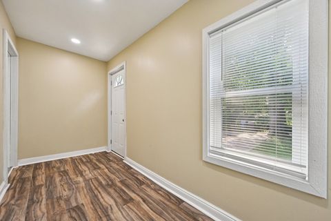 Tiny photo for 325 4th Street, Waukegan, IL 60085 (MLS # 12480132)