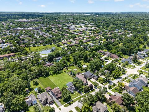 Tiny photo for 115 60TH Street, Downers Grove, IL 60516 (MLS # 12688036)