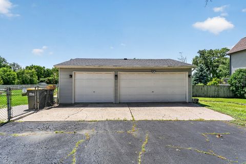Tiny photo for 115 60TH Street, Downers Grove, IL 60516 (MLS # 12688036)