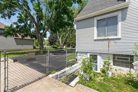 Tiny photo for 115 60TH Street, Downers Grove, IL 60516 (MLS # 12688036)