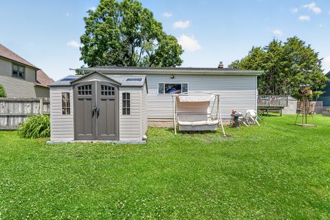 Tiny photo for 115 60TH Street, Downers Grove, IL 60516 (MLS # 12688036)