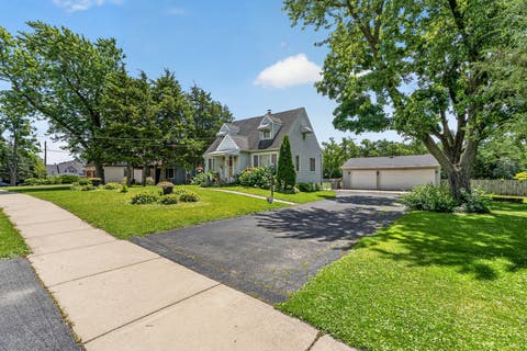 Tiny photo for 115 60TH Street, Downers Grove, IL 60516 (MLS # 12688036)