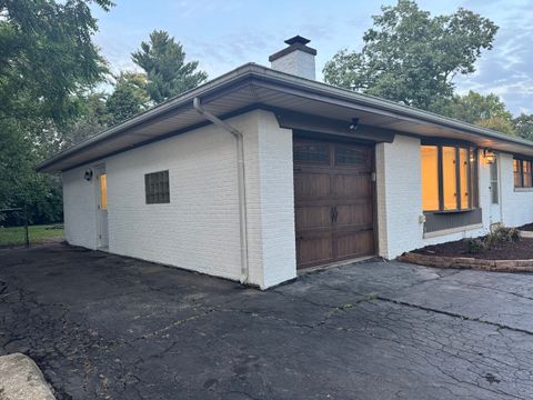 Tiny photo for 16W318 95th Place, Burr Ridge, IL 60527 (MLS # 12471419)