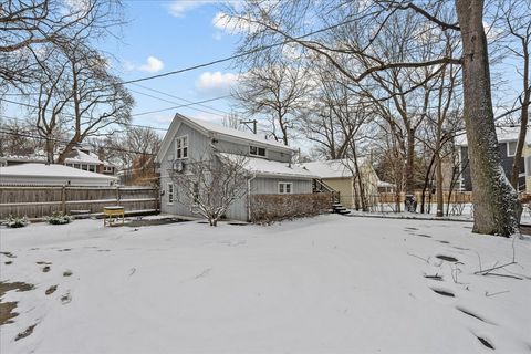 Tiny photo for 719 Washington Avenue, Wilmette, IL 60091 (MLS # 12591169)