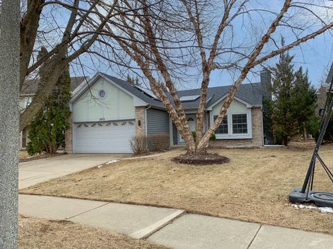 Tiny photo for 2472 Fox Drive, Aurora, IL 60506 (MLS # 12565770)