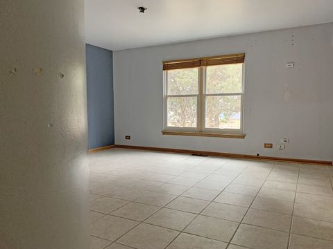 Tiny photo for 2472 Fox Drive, Aurora, IL 60506 (MLS # 12565770)