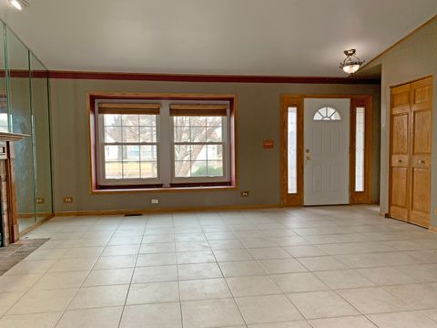 Tiny photo for 2472 Fox Drive, Aurora, IL 60506 (MLS # 12565770)