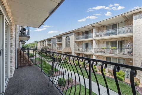 Tiny photo for 6248 S Gullikson Road #2E, Chicago, IL 60638 (MLS # 12764164)