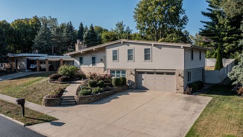 Tiny photo for 1106 Beech Drive, Dixon, IL 61021 (MLS # 12475132)