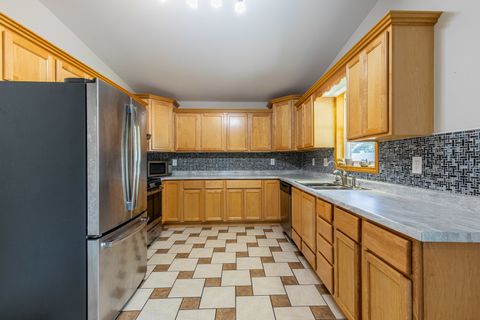 Tiny photo for 1106 Beech Drive, Dixon, IL 61021 (MLS # 12475132)