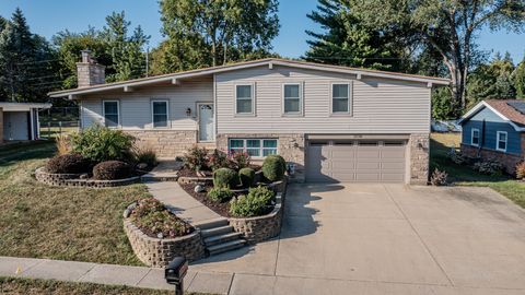 Photo of 1106 Beech Drive, Dixon, IL 61021 (MLS # 12475132)