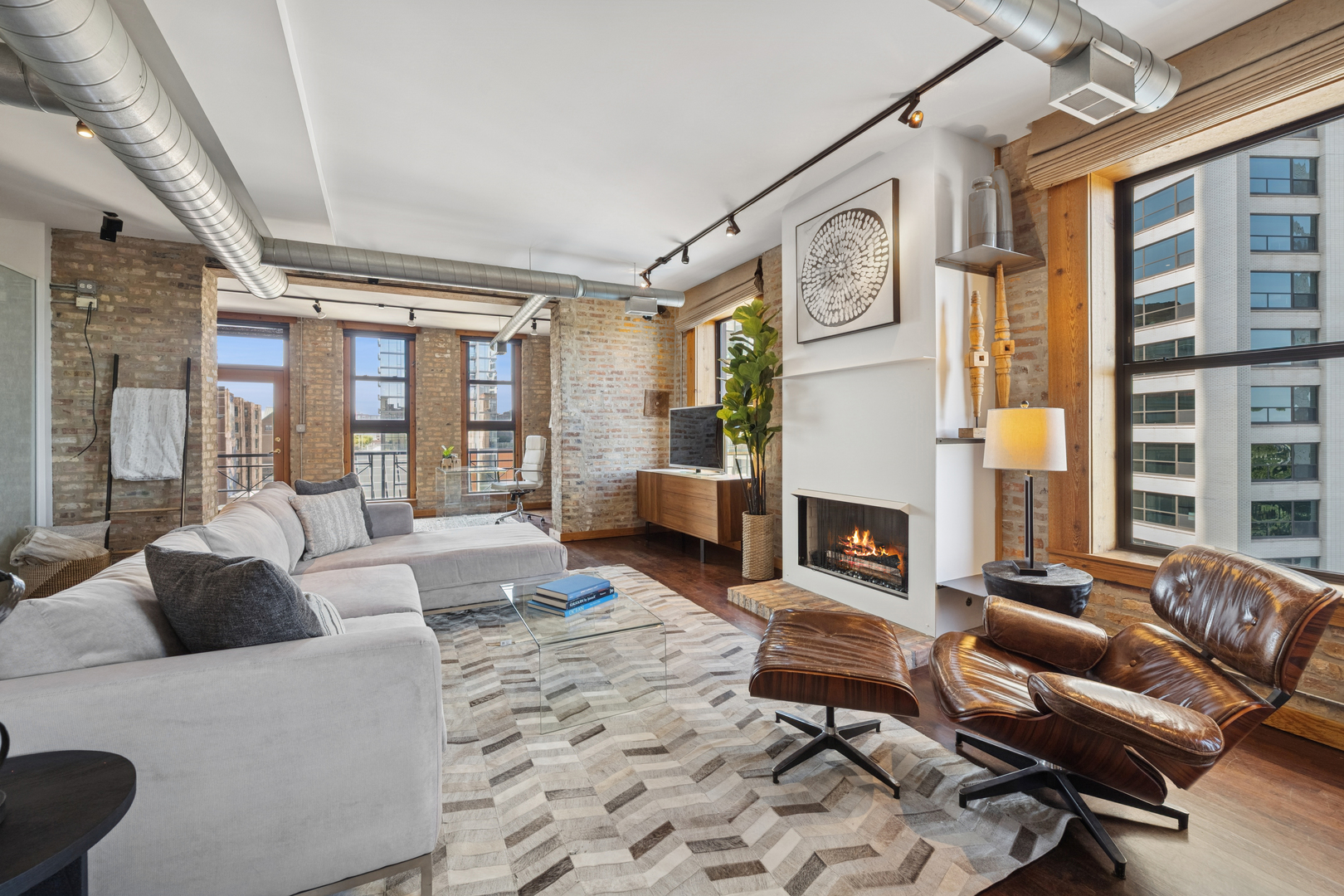 1142 S MICHIGAN Avenue 6B
