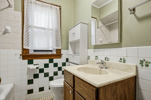 Tiny photo for 2257 Orchard Street, Blue Island, IL 60406 (MLS # 12688879)