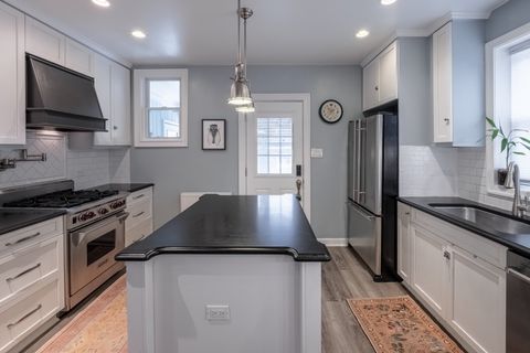 Tiny photo for 9604 S Hamilton Avenue, Chicago, IL 60643 (MLS # 12547523)