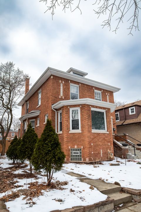 Tiny photo for 9604 S Hamilton Avenue, Chicago, IL 60643 (MLS # 12547523)