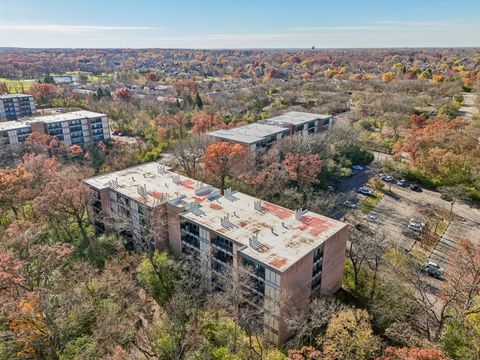 Tiny photo for 5900 Oakwood Drive #1K, Lisle, IL 60532 (MLS # 12516203)