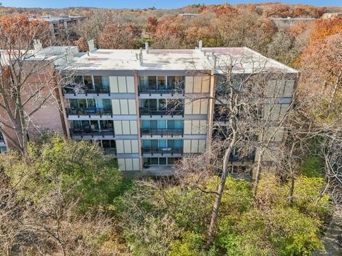 Tiny photo for 5900 Oakwood Drive #1K, Lisle, IL 60532 (MLS # 12516203)