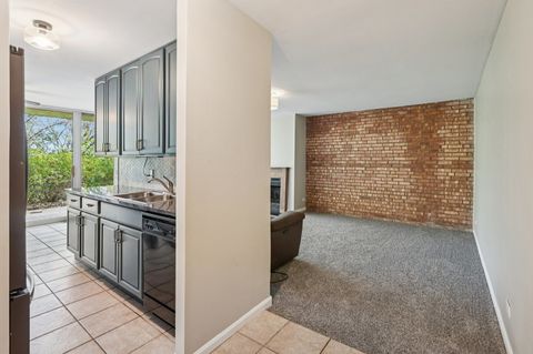 Tiny photo for 5900 Oakwood Drive #1K, Lisle, IL 60532 (MLS # 12516203)