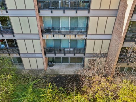 Tiny photo for 5900 Oakwood Drive #1K, Lisle, IL 60532 (MLS # 12516203)