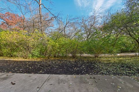 Tiny photo for 5900 Oakwood Drive #1K, Lisle, IL 60532 (MLS # 12516203)