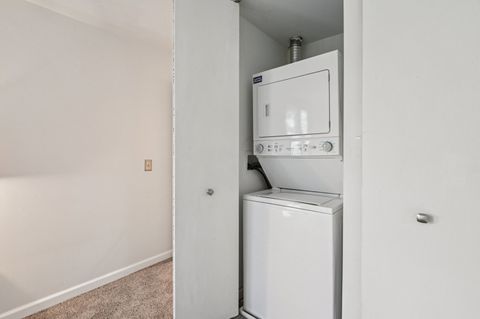 Tiny photo for 5900 Oakwood Drive #1K, Lisle, IL 60532 (MLS # 12516203)