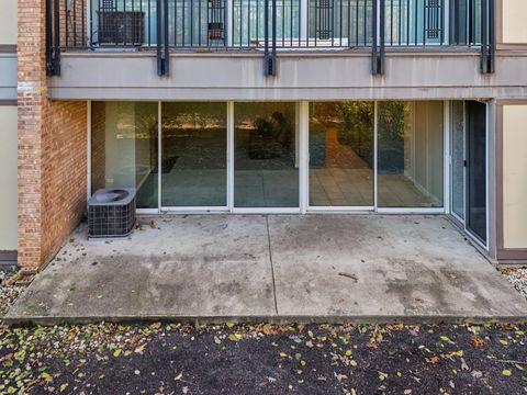 Tiny photo for 5900 Oakwood Drive #1K, Lisle, IL 60532 (MLS # 12516203)
