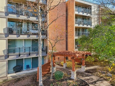 Tiny photo for 5900 Oakwood Drive #1K, Lisle, IL 60532 (MLS # 12516203)