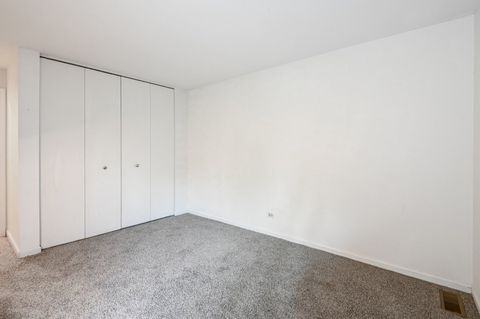 Tiny photo for 5900 Oakwood Drive #1K, Lisle, IL 60532 (MLS # 12516203)