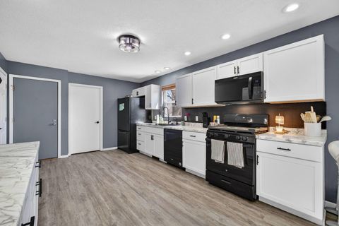 Tiny photo for 322 Sullivan Drive, Colona, IL 61241 (MLS # 12597010)