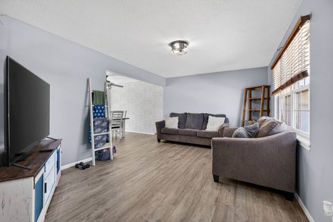 Tiny photo for 322 Sullivan Drive, Colona, IL 61241 (MLS # 12597010)