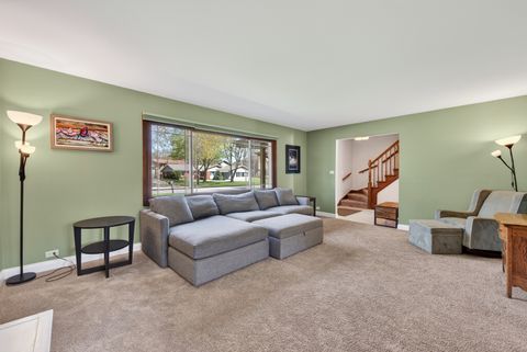 Tiny photo for 647 W Kimball Avenue, Palatine, IL 60067 (MLS # 12625838)