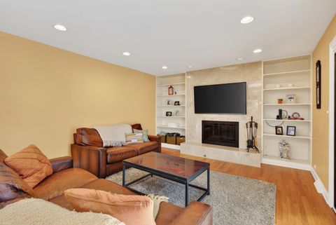 Tiny photo for 647 W Kimball Avenue, Palatine, IL 60067 (MLS # 12625838)