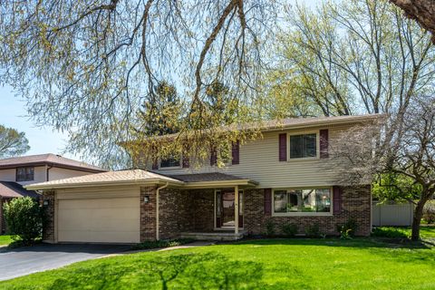 Tiny photo for 647 W Kimball Avenue, Palatine, IL 60067 (MLS # 12625838)