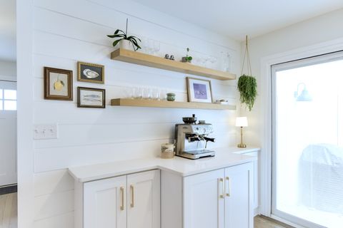 Tiny photo for 558 N Oaklawn Avenue, Elmhurst, IL 60126 (MLS # 12584188)