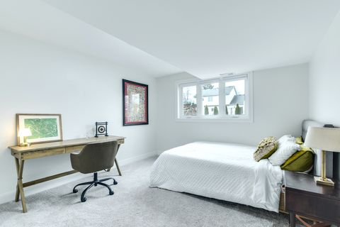 Tiny photo for 558 N Oaklawn Avenue, Elmhurst, IL 60126 (MLS # 12584188)