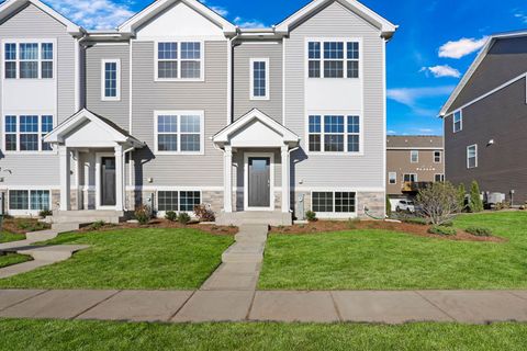 Photo of 895 Briar Glen Court, Hampshire, IL 60140 (MLS # 12492411)