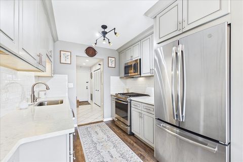 Tiny photo for 300 E Dundee Road #310, Buffalo Grove, IL 60089 (MLS # 12588848)