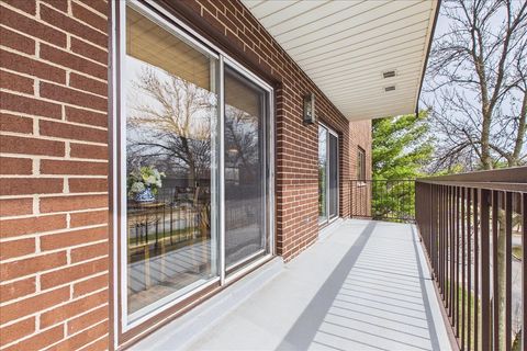 Tiny photo for 300 E Dundee Road #310, Buffalo Grove, IL 60089 (MLS # 12588848)