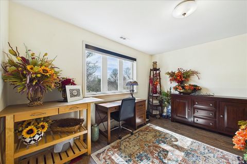 Tiny photo for 300 E Dundee Road #310, Buffalo Grove, IL 60089 (MLS # 12588848)