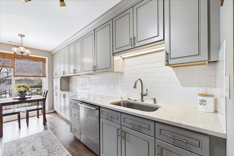 Tiny photo for 300 E Dundee Road #310, Buffalo Grove, IL 60089 (MLS # 12588848)