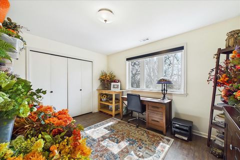 Tiny photo for 300 E Dundee Road #310, Buffalo Grove, IL 60089 (MLS # 12588848)