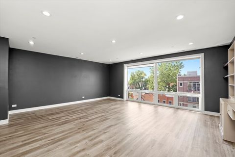Tiny photo for 117 S Bell Avenue #4N, Chicago, IL 60612 (MLS # 12504792)