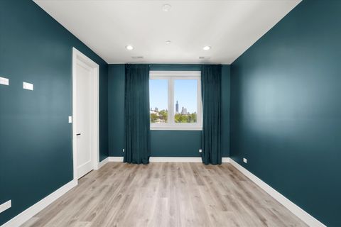 Tiny photo for 117 S Bell Avenue #4N, Chicago, IL 60612 (MLS # 12504792)