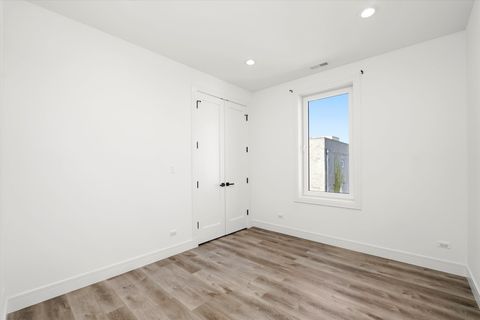 Tiny photo for 117 S Bell Avenue #4N, Chicago, IL 60612 (MLS # 12504792)