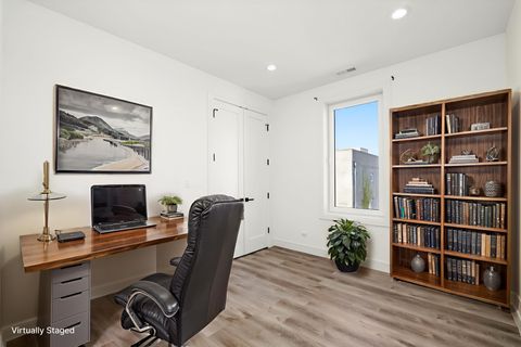 Tiny photo for 117 S Bell Avenue #4N, Chicago, IL 60612 (MLS # 12504792)